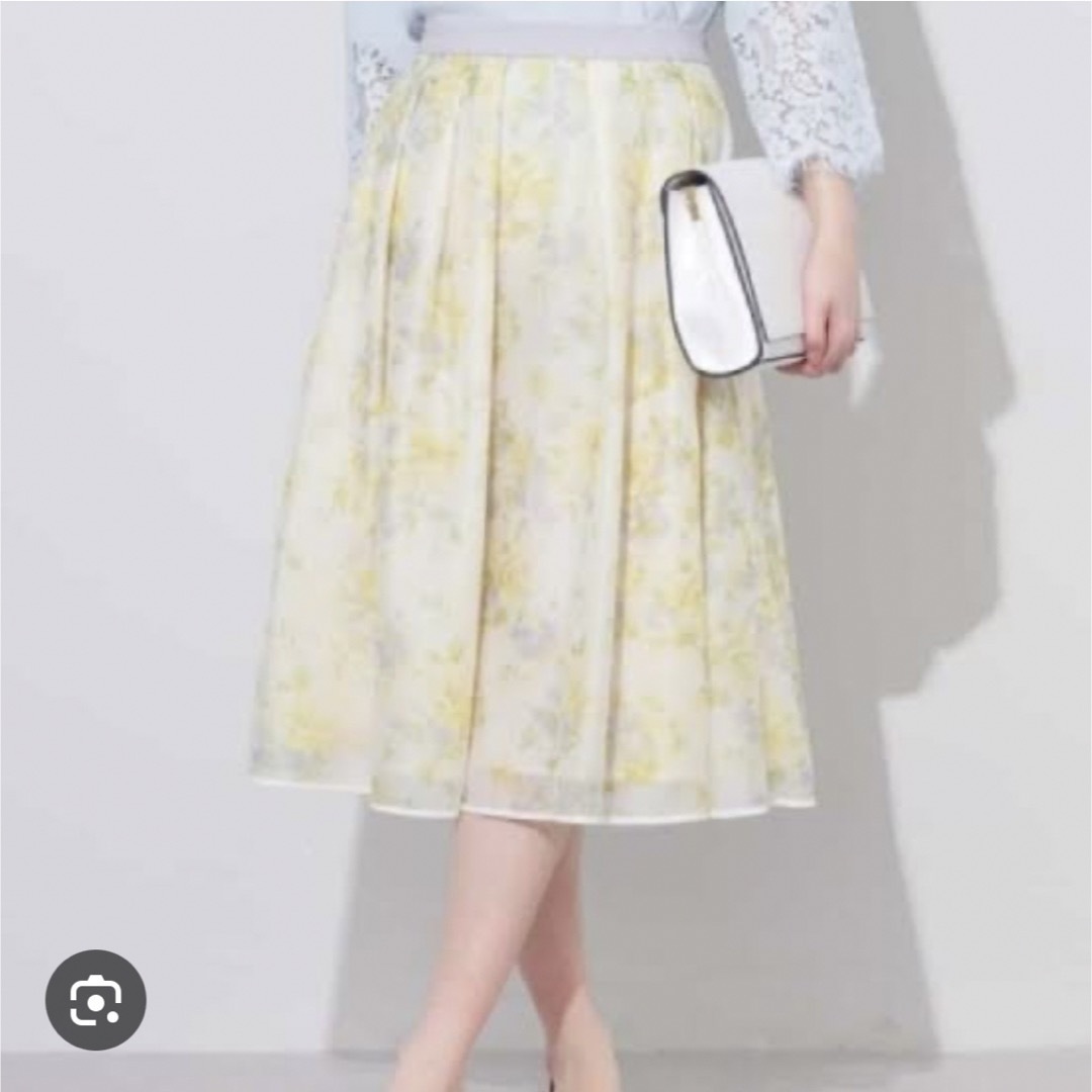 OFUON(オフオン)のオフオン　オーガンジー　花柄　フレアスカート レディースのスカート(ロングスカート)の商品写真