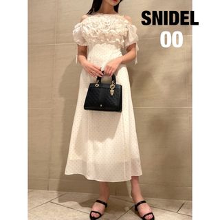 スナイデル(SNIDEL)のスナイデル snidel ボリュームラッフルフリルプリントワンピース　00★新品(ロングワンピース/マキシワンピース)