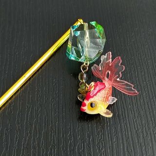 金魚の簪　かんざし　髪飾り　和装小物　ハンドメイド　キンギョ(ヘアアクセサリー)