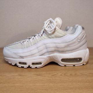 ナイキ(NIKE)の大人気 NIKE AIR MAX 95 ESSENTIAL 25(スニーカー)