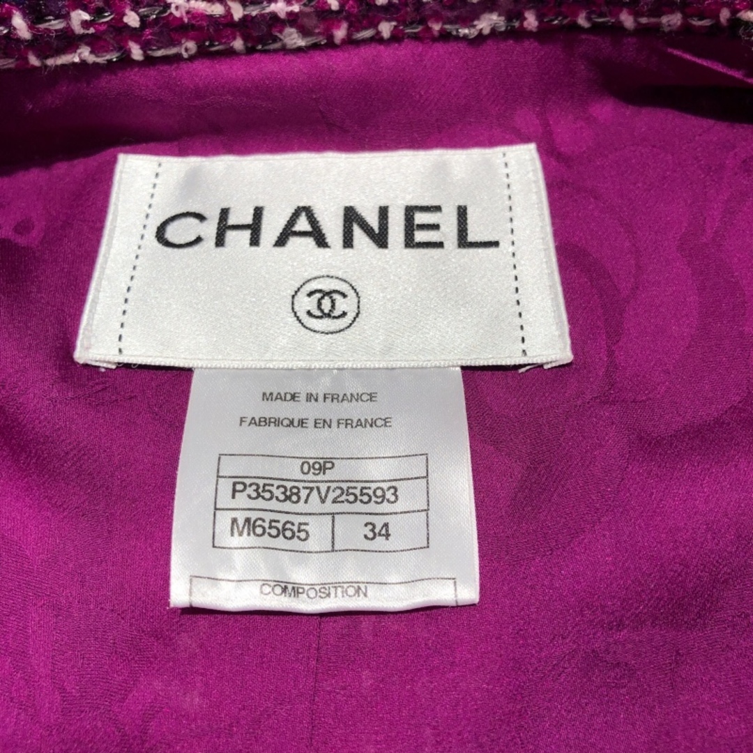 CHANEL(シャネル)の　シャネル CHANEL スパンコールトリムツイードコート サイズ34 XS P35387 マゼンタ系 コットン 本体:コットン40% 羊毛33% ナイロン19% リネン4％ レーヨン4% 裏地:シルク100％ レディース その他アウター レディースのジャケット/アウター(その他)の商品写真