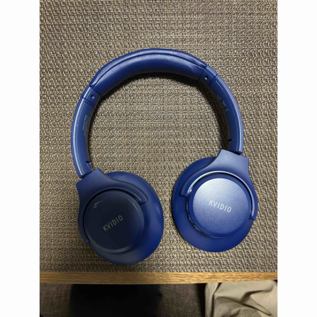 KVIDIO Bluetoothワイヤレスヘッドホン スマホ/家電/カメラのオーディオ機器(ヘッドフォン/イヤフォン)の商品写真