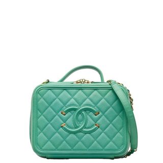 CHANEL - CHANEL バッグの通販 by らぶ's shop|シャネルならラクマ CHANEL - CHANEL バッグの通販 by らぶ's shop|シャネルならラクマ