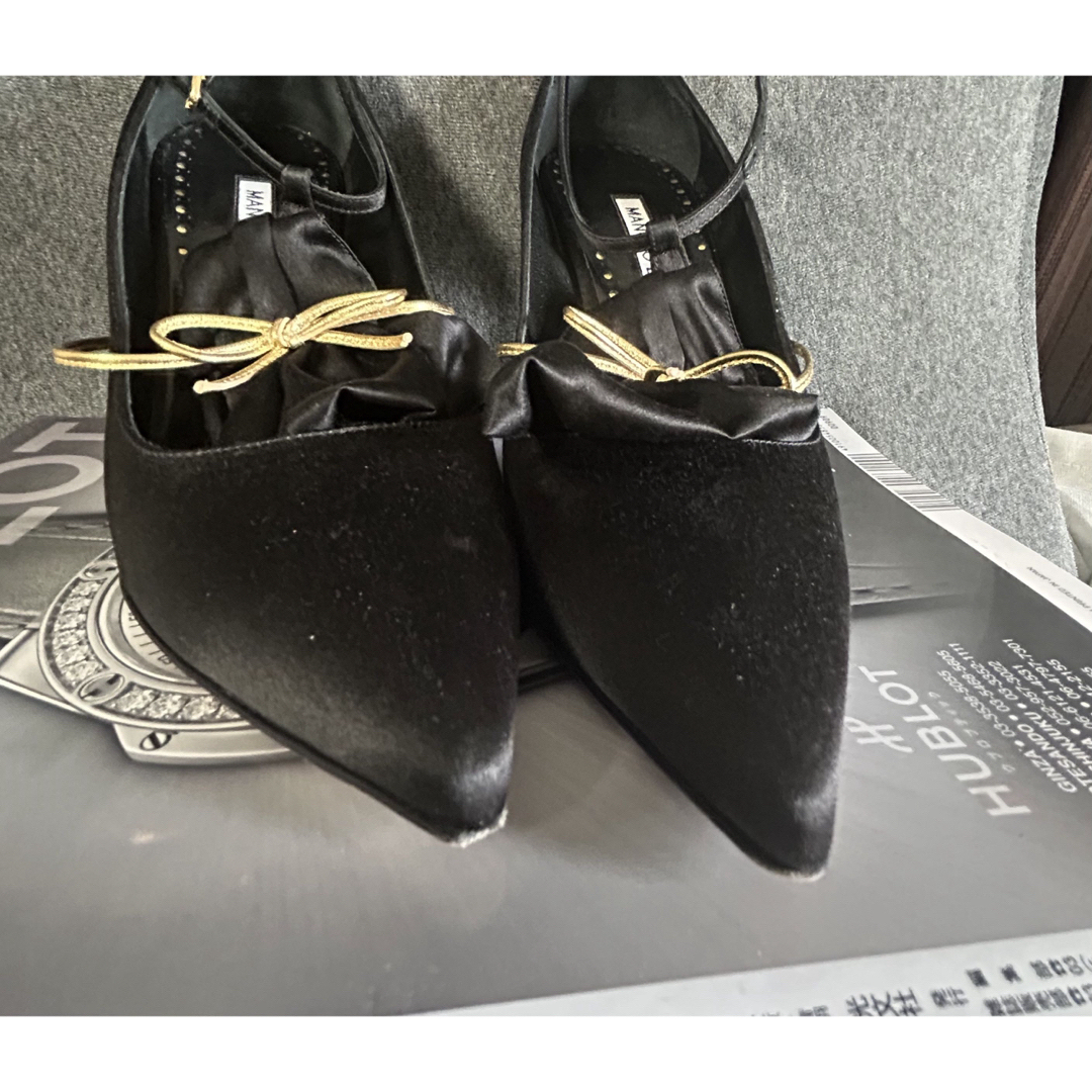 MANOLO BLAHNIK(マノロブラニク)のマノロブラニク　サテン パンプス 36 ハイヒール レディースの靴/シューズ(ハイヒール/パンプス)の商品写真