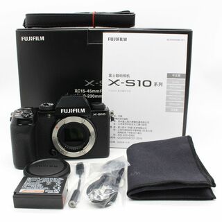 富士フイルム - ★極上品★FUJIFILM X-S10 ボディ ショット数９回