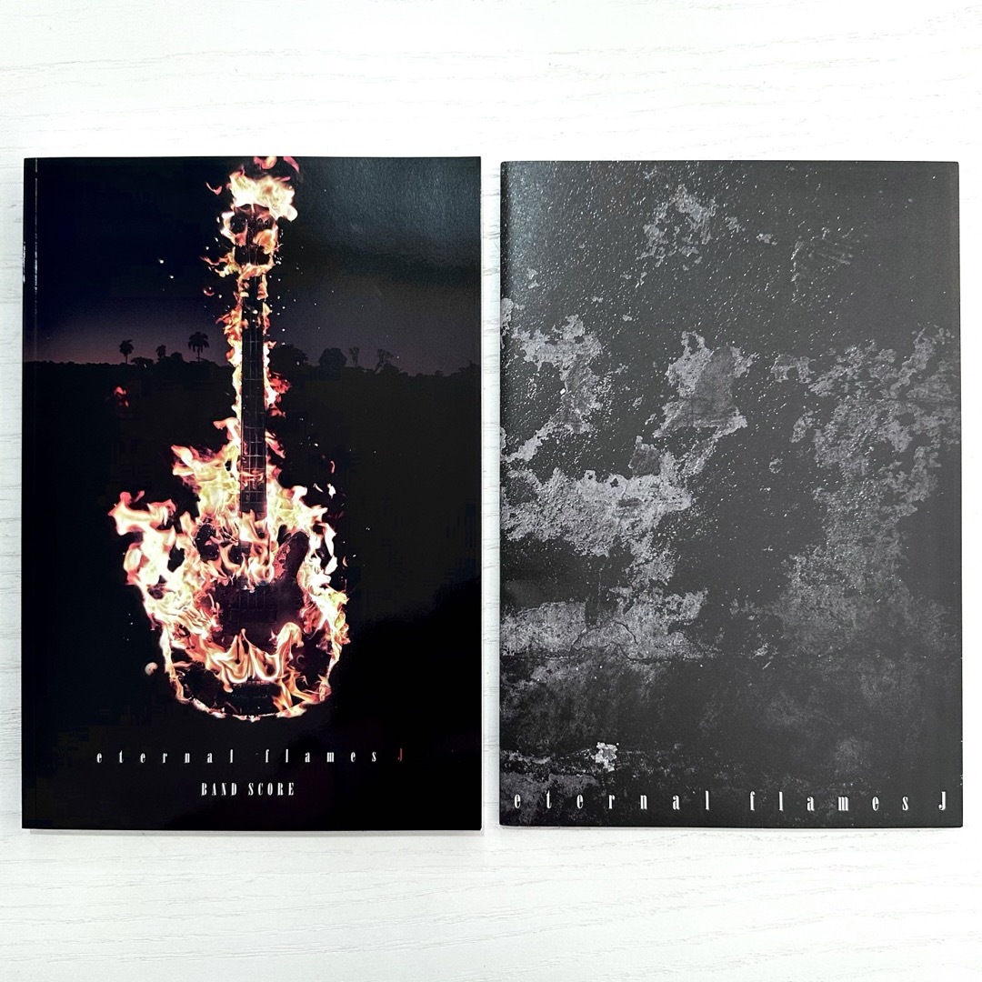 【新品】 J eternal flames バンドスコア & 写真集 楽譜 タブ エンタメ/ホビーの本(楽譜)の商品写真