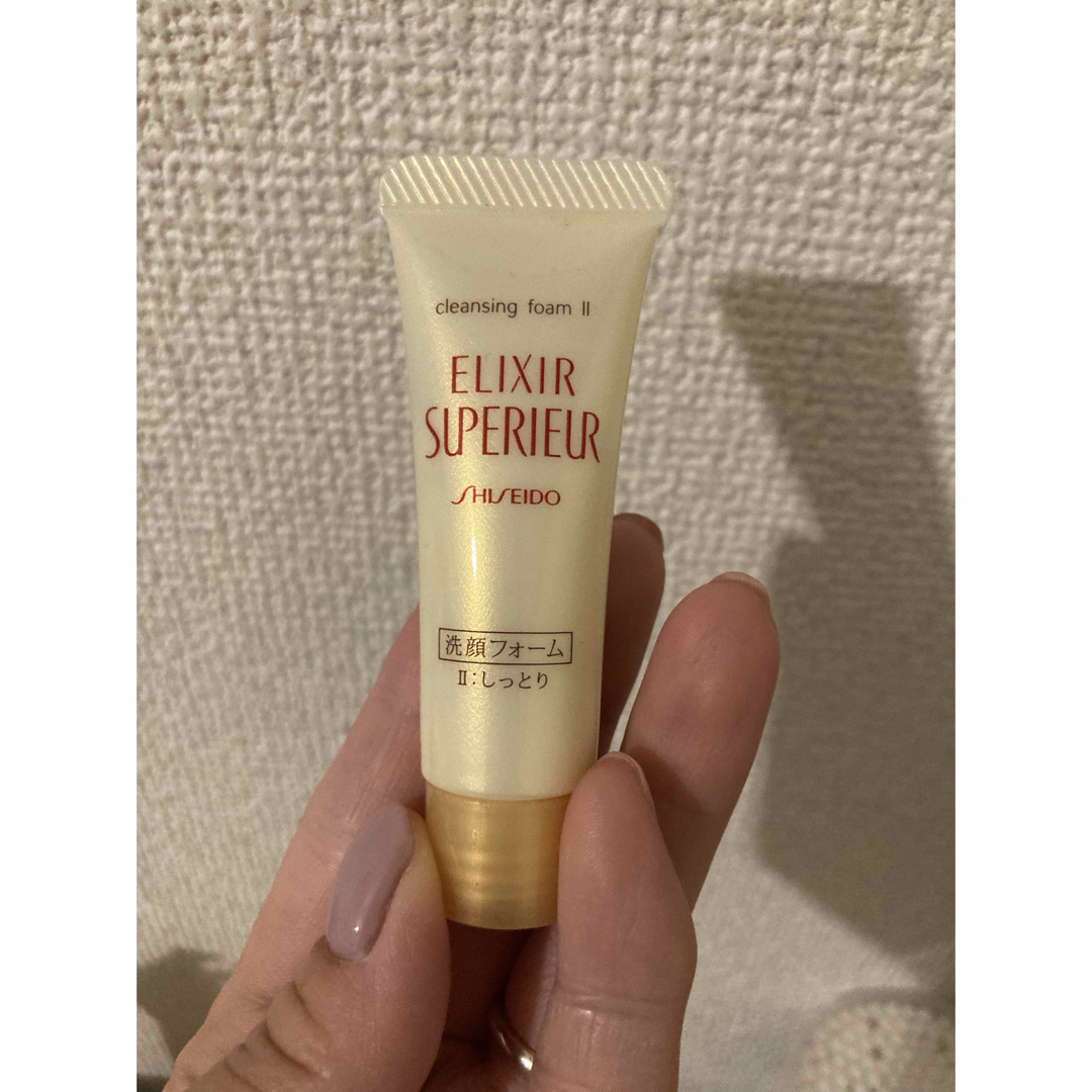 ELIXIR SUPERIEUR（SHISEIDO）(エリクシールシュペリエル)のエリクシール　シュペリエル　しっとり　洗顔料、化粧水、乳液　セット コスメ/美容のスキンケア/基礎化粧品(洗顔料)の商品写真