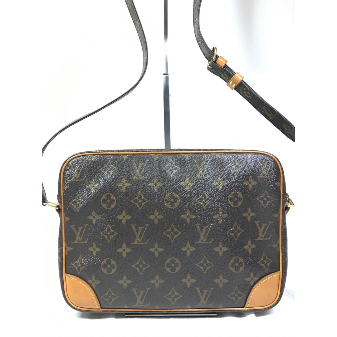 LOUIS VUITTON(ルイヴィトン)の美品　ルイヴィトン　モノグラム　ナイル　ショルダーバッグ レディースのバッグ(ショルダーバッグ)の商品写真
