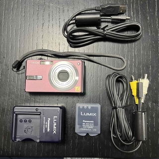 パナソニック(Panasonic)のデジカメ LUMIX DMC-FX7 ピンク(コンパクトデジタルカメラ)