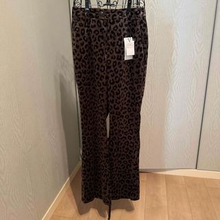 マウジー(moussy)のマウジー　豹柄　レオパード　パンツ(カジュアルパンツ)