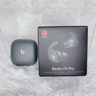 ビーツ(Beats)の【美品】beats イヤホン セージグレイBeats Fit Pro ビーツ(ヘッドフォン/イヤフォン)