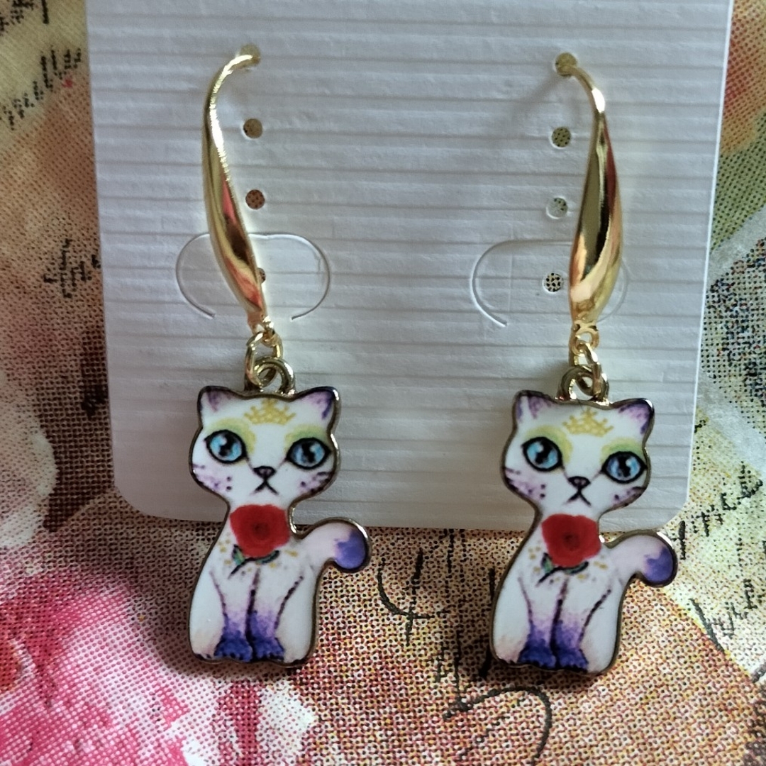 猫ピアス☆にゃんこピアス☆ネコピアス☆動物ピアス☆ハンドメイドピアス ハンドメイドのアクセサリー(ピアス)の商品写真