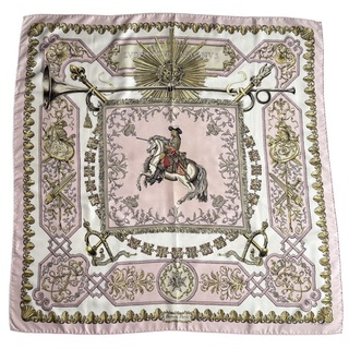 エルメス(Hermes)のHERMES エルメス カレ90 白馬に跨ったルイ14世 ピンク シルク100(バンダナ/スカーフ)