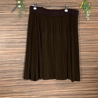 スカート 3Lサイズ 大きめ 茶色  ブラウン ウエストゴム付き(ひざ丈スカート)