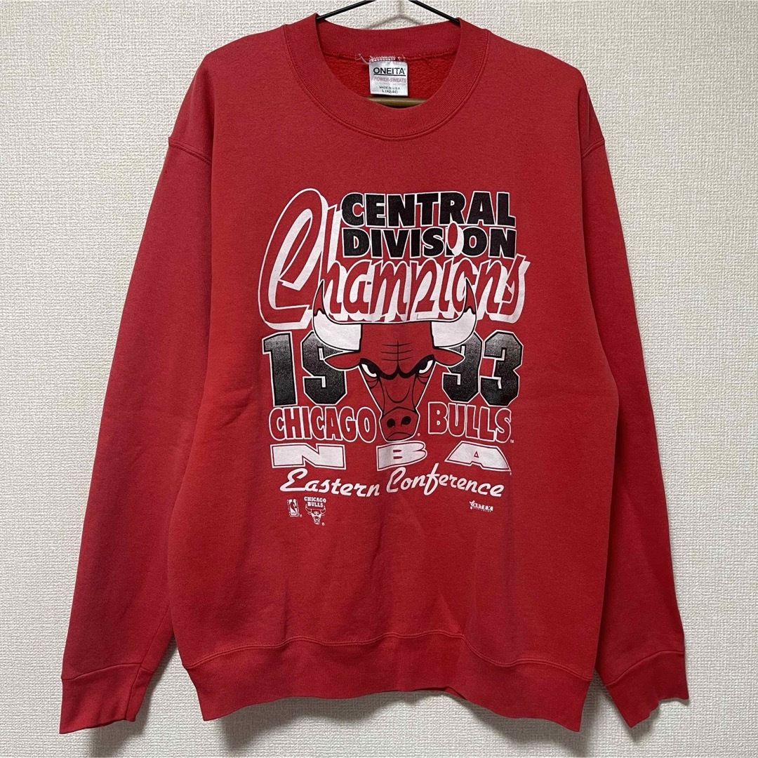 CHICAGO BULLS トレーナー スウェット 長袖 レッド系 ユーズド CHICAGO BULLS トレーナー スウェット 長袖 レッド系 ユーズド
