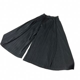 プリーツプリーズイッセイミヤケ(PLEATS PLEASE ISSEY MIYAKE)のプリーツプリーズ　ワイドパンツ　ブラック　ビッグシルエット　美品　フルレングス(その他)