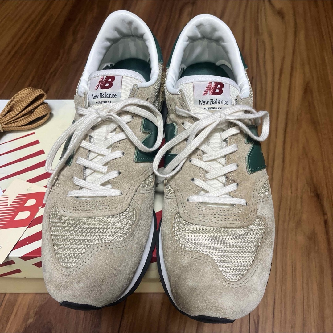 New Balance(ニューバランス)のニューバランス　M990TG1  990  テディサンティス　ベージュ　991 メンズの靴/シューズ(スニーカー)の商品写真