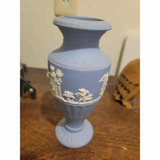 ウェッジウッド(WEDGWOOD)の美品ウエッジウットの花瓶(花瓶)