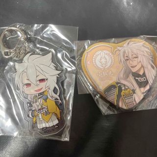 DMM - 刀剣乱舞　小狐丸　アニカフェアクリルチャーム&ハート缶バッジ+オマケ　3点セット