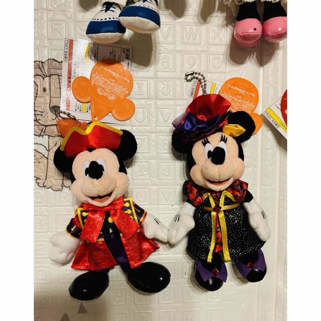 Disney(ディズニー)のディズニー　ぬいぐるみバッジ　ミッキーミニー　イースター　ハロウィン　クリスマス エンタメ/ホビーのおもちゃ/ぬいぐるみ(キャラクターグッズ)の商品写真