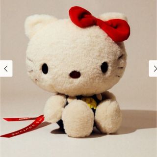 HELLO KITTY × BEAMS COUTURE ハローキティのぬいぐるみ