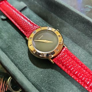 グッチ(Gucci)の⭐【超美品】グッチヴィンテージ3000.2.Lゴールド腕時計(新品電池稼働品)(腕時計)