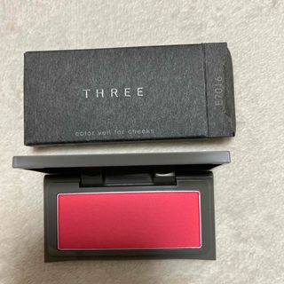 スリー(THREE)のTHREE カラーヴェール　チーク　19(チーク)