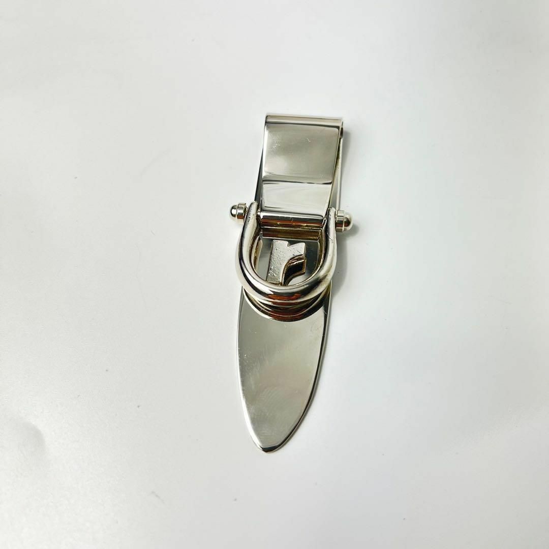 シルバーマネークリップ　Rロゴ　シンプル メンズのファッション小物(マネークリップ)の商品写真