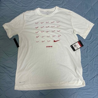 ナイキ(NIKE)のL サイズ ナイキ スポーツ Tシャツ 半袖 新品　ホワイト 白 NIKE(Tシャツ/カットソー(半袖/袖なし))