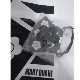 マリークワント(MARY QUANT)のマリークワント❤︎デイジー柄✿布マスク❤︎黒×ロゴ❤︎未使用︎ 定価:￥2420(日用品/生活雑貨)