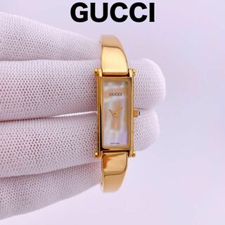 グッチ(Gucci)の【美品】グッチ バンクルウォッチ Qz  1500 スクエア ゴールド 腕時計(腕時計)