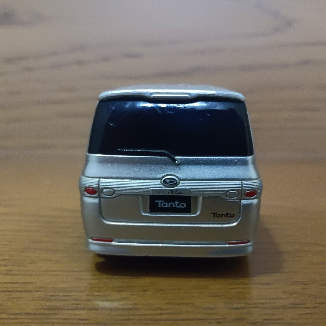 プルバックカー　DAIHATSU　ダイハツ　タント　車　おもちゃ キッズ/ベビー/マタニティのおもちゃ(電車のおもちゃ/車)の商品写真