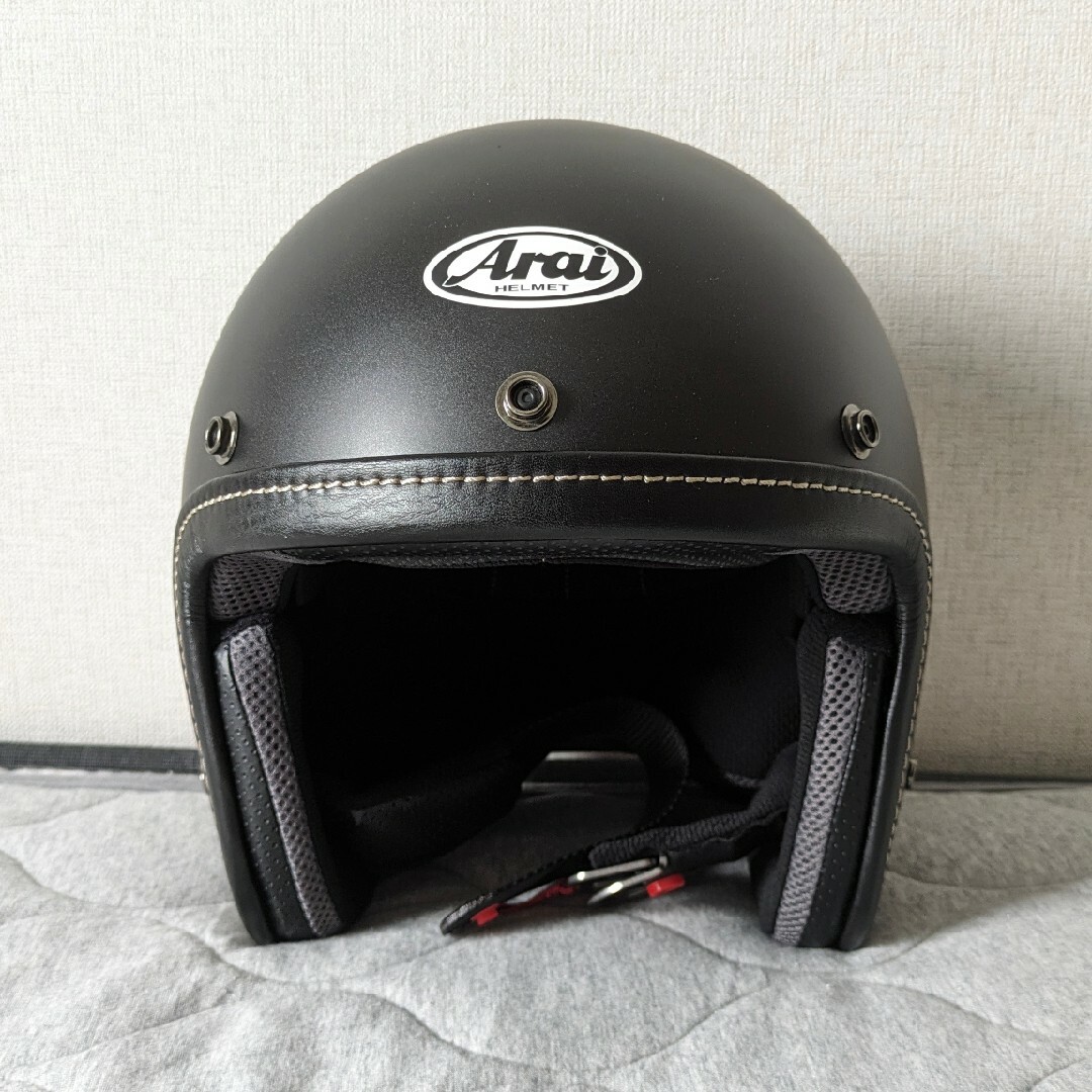 Arai(アライ)のアライヘルメット　クラシックエアー　フラットブラック 自動車/バイクのバイク(ヘルメット/シールド)の商品写真