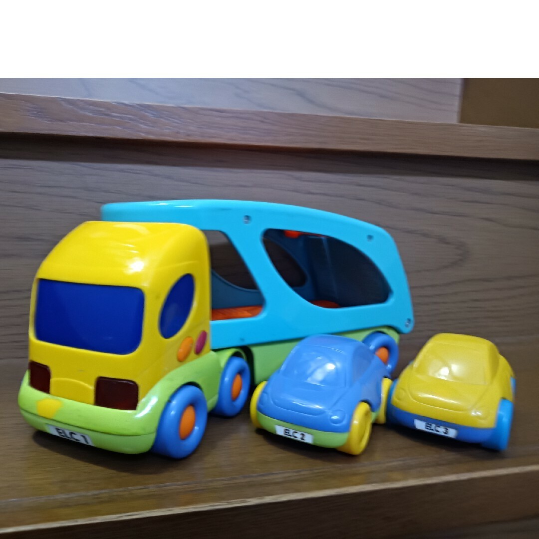 車 おもちゃ カーキャリー　カーキャリア キッズ/ベビー/マタニティのおもちゃ(電車のおもちゃ/車)の商品写真