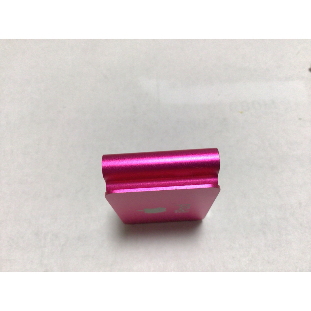 iPod shuffle 2世代　pink no.17 バッテリー交換済 スマホ/家電/カメラのオーディオ機器(ポータブルプレーヤー)の商品写真