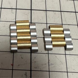 タグホイヤー　895.513用コマ(金属ベルト)