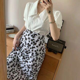 Aラインスカート　夏物　デイジー　ホワイト　白　韓国ファッション(ロングスカート)