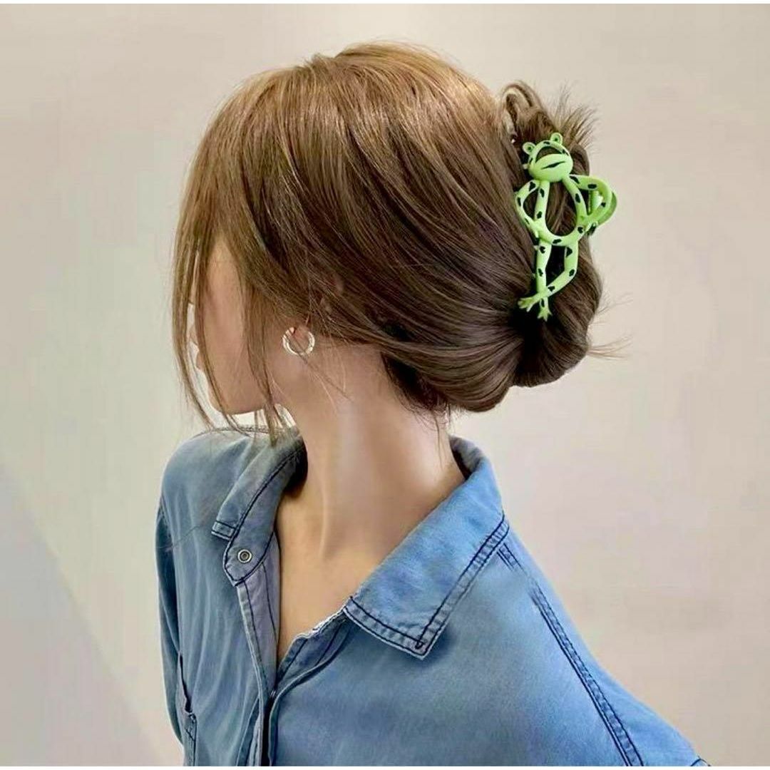 かわいい ヘアクリップ ヘアピン ヘアアクセ カエル 動物 髪飾り 個性的 韓国 レディースのヘアアクセサリー(バレッタ/ヘアクリップ)の商品写真