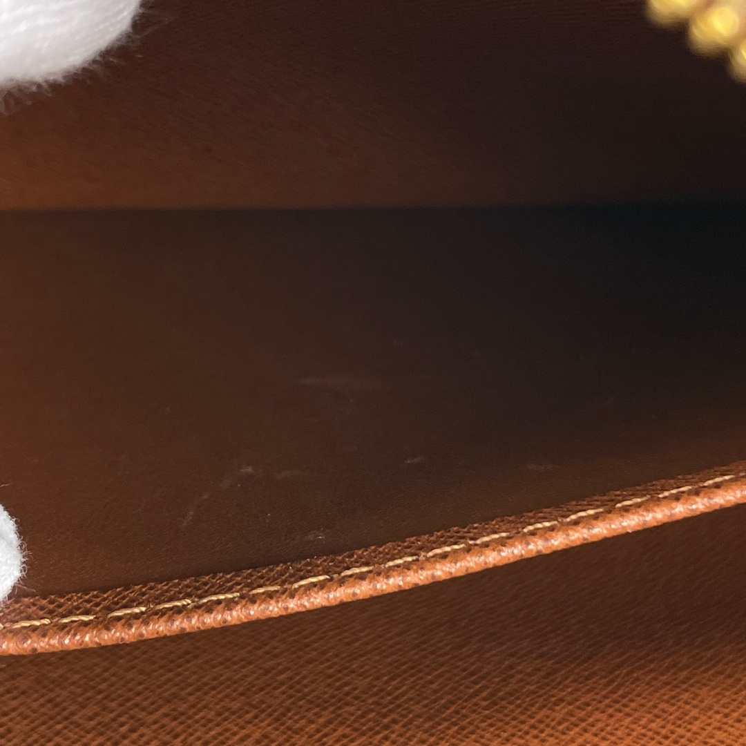 LOUIS VUITTON(ルイヴィトン)の【ジャンク品】ルイ・ヴィトン オルセー メンズ 【中古】 メンズのバッグ(セカンドバッグ/クラッチバッグ)の商品写真