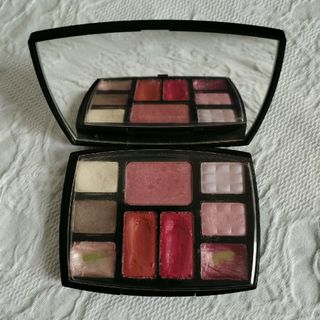 シャネル(CHANEL)のCHANEL　TRVEL MAKUP PALETTE(メイクボックス)