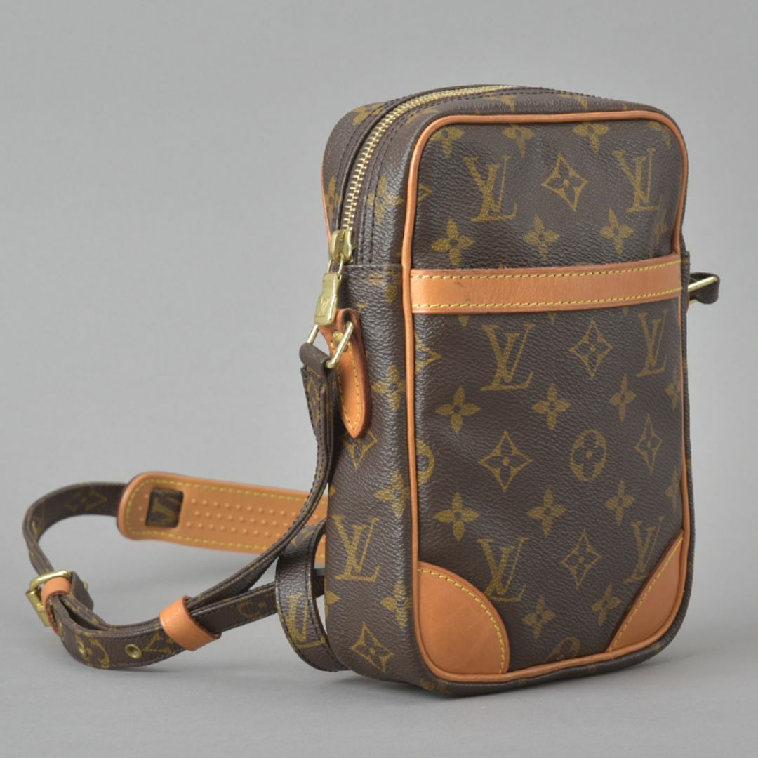 LOUIS VUITTON(ルイヴィトン)の美品◇ルイヴィトン ダヌーブ ショルダーバッグ モノグラム レザー ポシェット レディースのバッグ(ショルダーバッグ)の商品写真