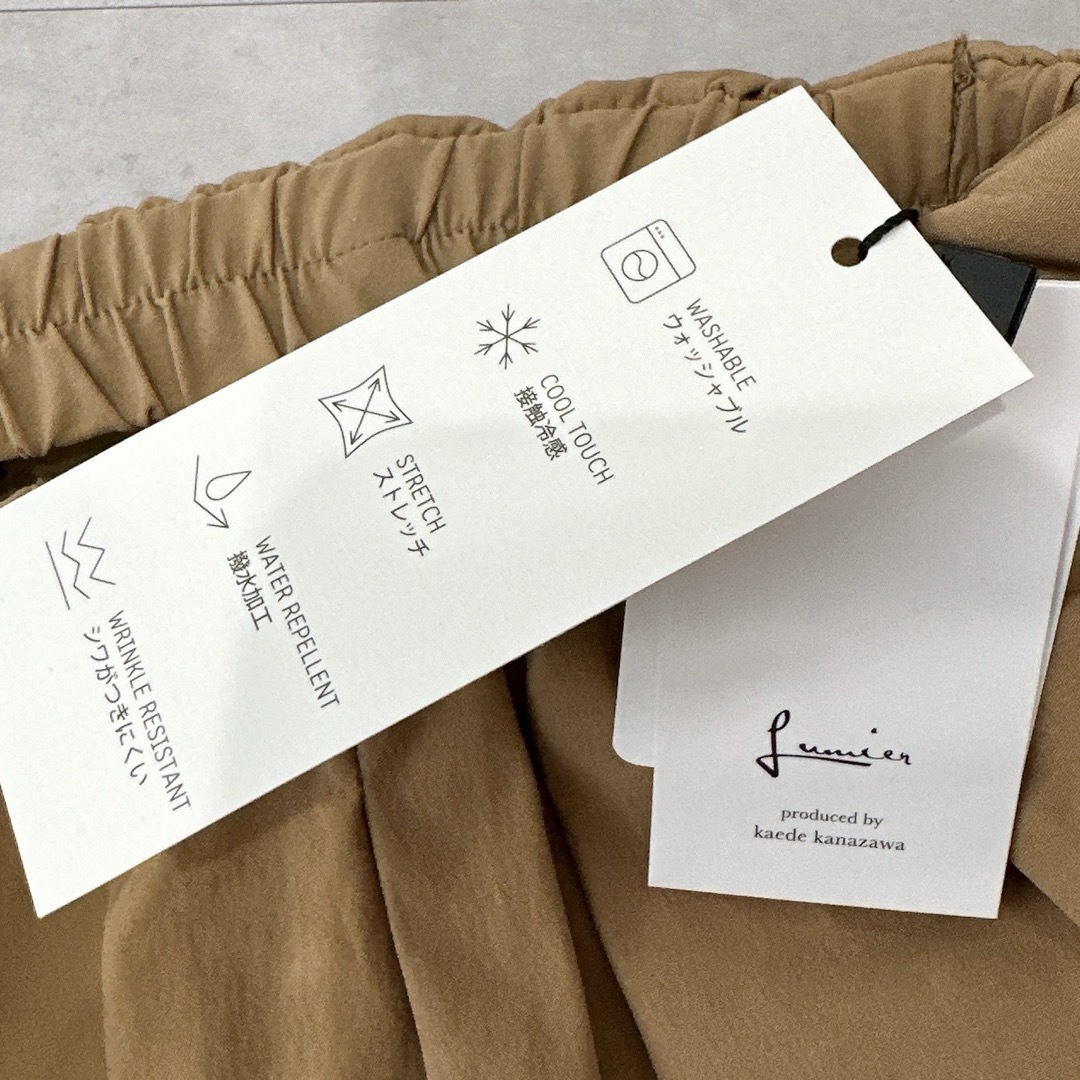 lumier タックワイドパンツ　接触冷感　リュミエ レディースのパンツ(カジュアルパンツ)の商品写真