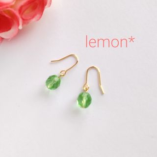 プチ ピアス (クリソライト No.227)(ピアス)