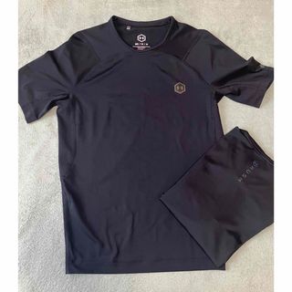 アンダーアーマー(UNDER ARMOUR)のアンダーアーマー ヒートギア　ラッシュ コンプレッションシャツ 2枚セット(Tシャツ/カットソー(半袖/袖なし))