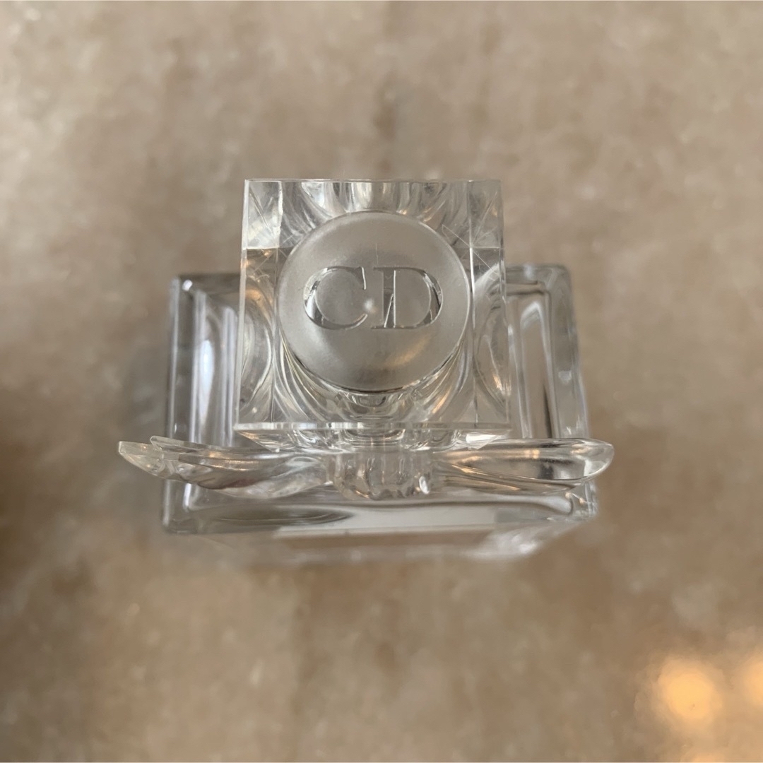 Christian Dior(クリスチャンディオール)のミスディオール　香水　DIOR コスメ/美容の香水(香水(女性用))の商品写真