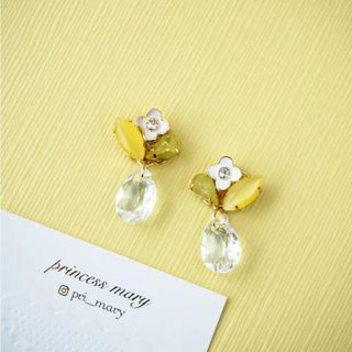 大粒雫クリスタル♡黄色 flower bijouピアス(ピアス)