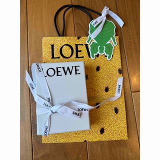 ロエベ(LOEWE)のロエベ限定紙袋、箱リボンセット(ショップ袋)