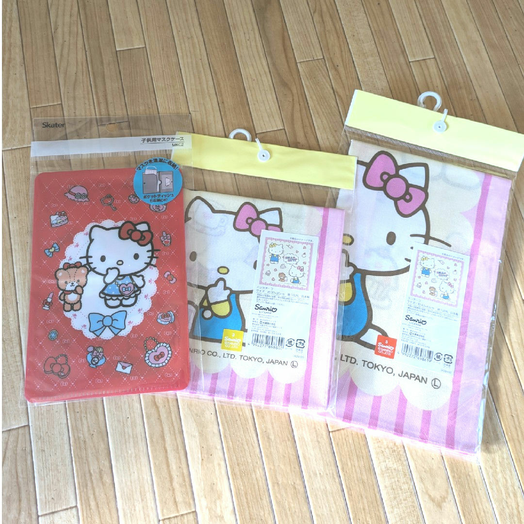 サンリオ(サンリオ)の未開封　HELLO KITTY　3点セット エンタメ/ホビーのおもちゃ/ぬいぐるみ(キャラクターグッズ)の商品写真