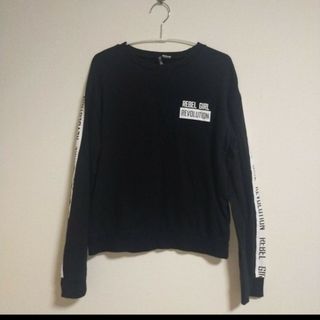 H&M - H&M クロップドロゴTシャツ