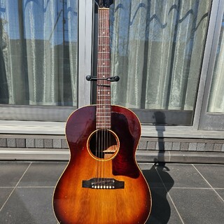 Gibson  LG-1